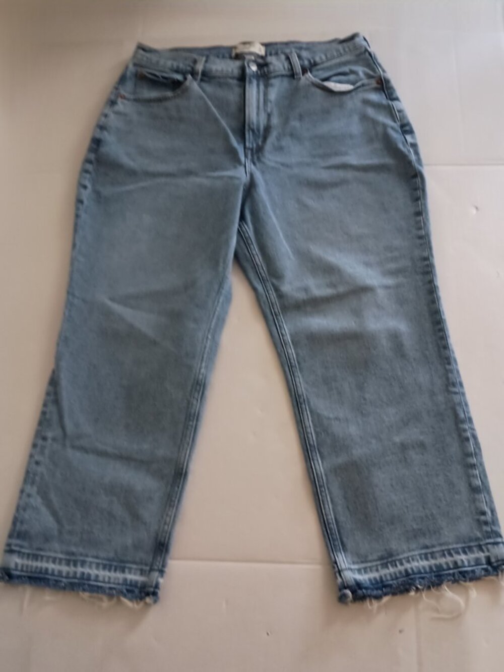 Abercrombie & Fitch Ankle Straight Jeans Ultra High Rise Light Wash Sz 14L (32W) - Picture 8 of 16